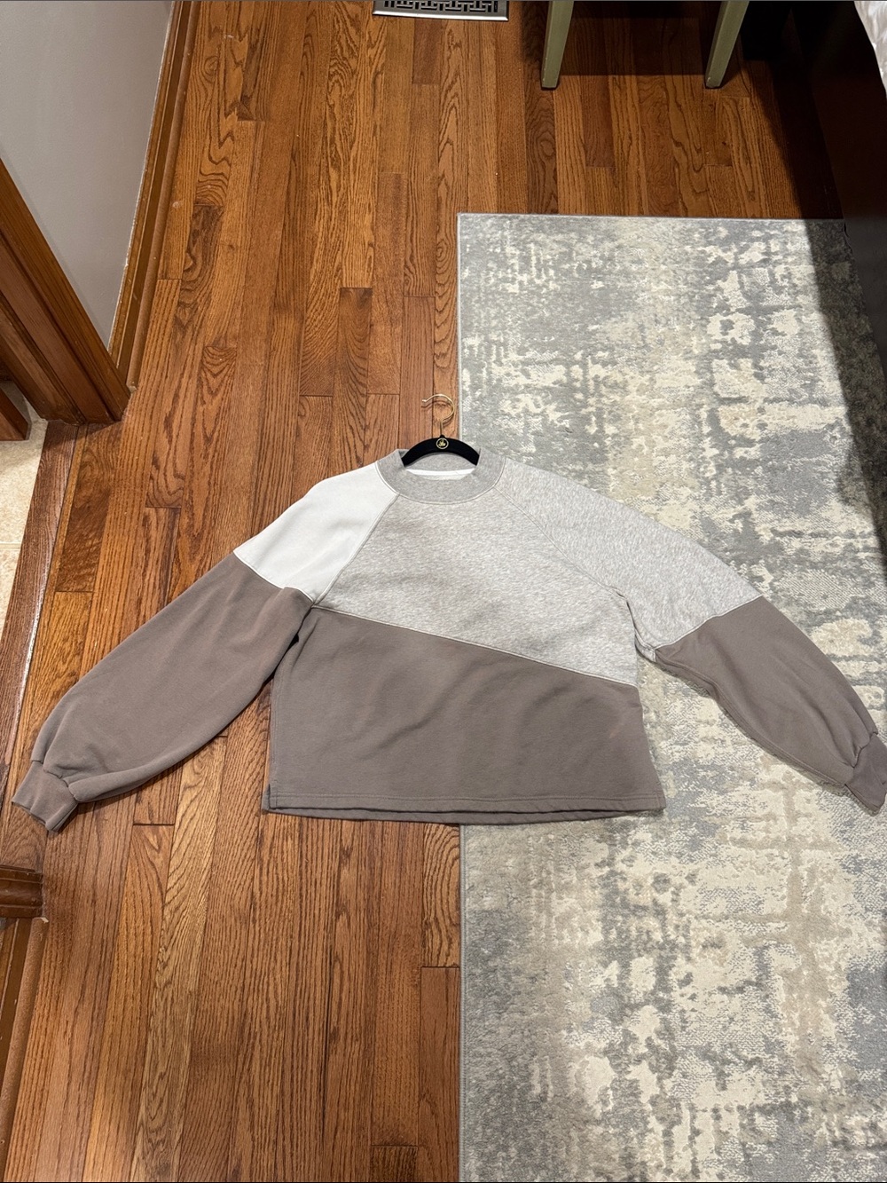 Abercrombie & Fitch Colorblock Crewneck Sweatshirt - Taupe/Gray/Cream